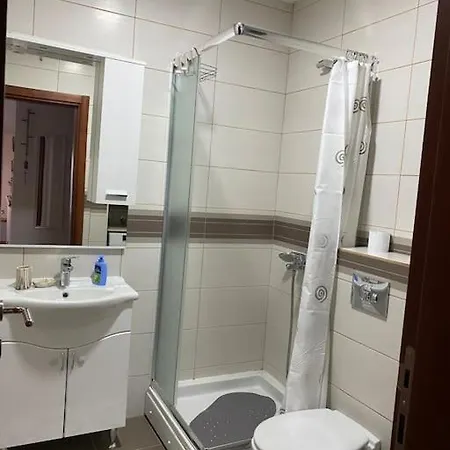 Farmaci Lägenhet Podgorica